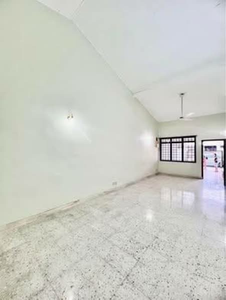 Cluster House for Sale in Iskandar Puteri (Nusajaya) (Johor) - Sam Tee - Living Room - PropertyGuru.com.my