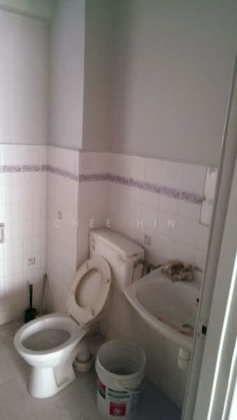 Condominium for Sale at Bukit Pandan Kondominium 1 - Chee Hin - Bathroom - PropertyGuru.com.my