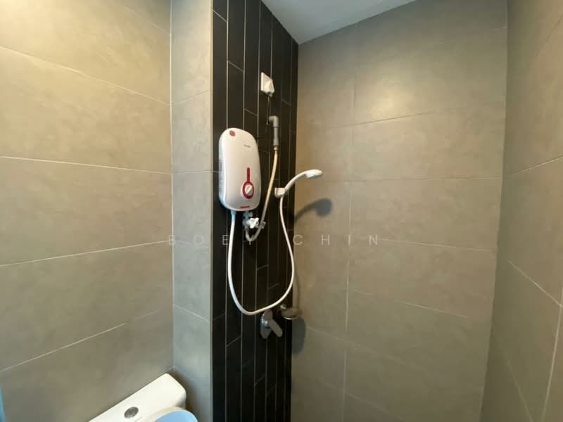 Service Residence for Sale at H2O Residences - Boey Chin - Bathroom - PropertyGuru.com.my