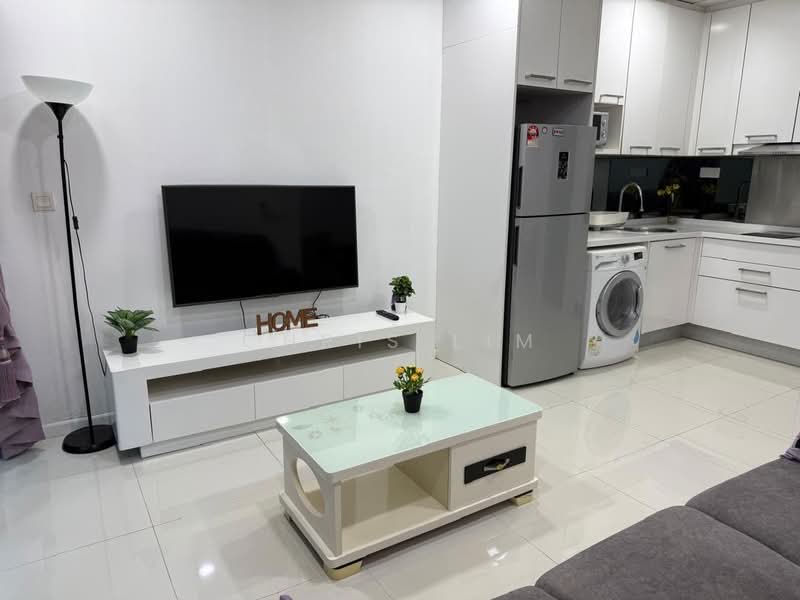 Mercu Summer Suites untuk Untuk Disewa - RM 2,600 /bulan, Mac 2026 - Living Room - PropertyGuru.com.my
