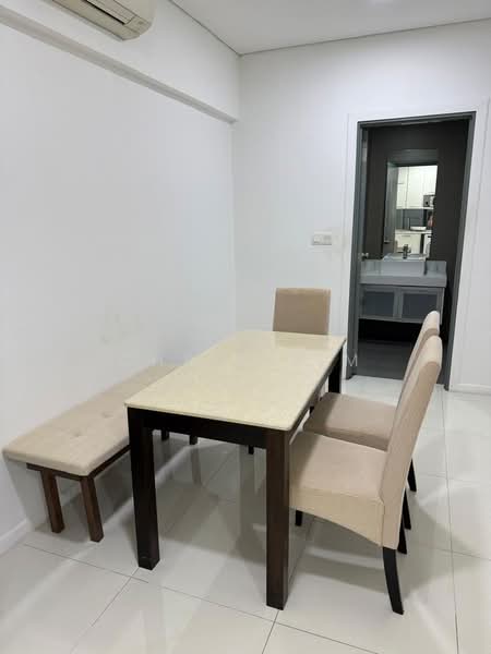 Mercu Summer Suites untuk Untuk Disewa - RM 2,600 /bulan, Mac 2026 - Dining Room - PropertyGuru.com.my