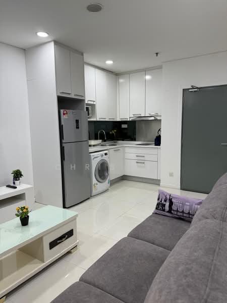 Mercu Summer Suites untuk Untuk Disewa - RM 2,600 /bulan, Mac 2026 - Kitchen - PropertyGuru.com.my
