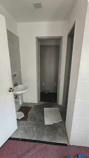 Shop / Office for Rent in Taman Dato Onn (Johor Bahru) - Eddie Lai - Bathroom - PropertyGuru.com.my