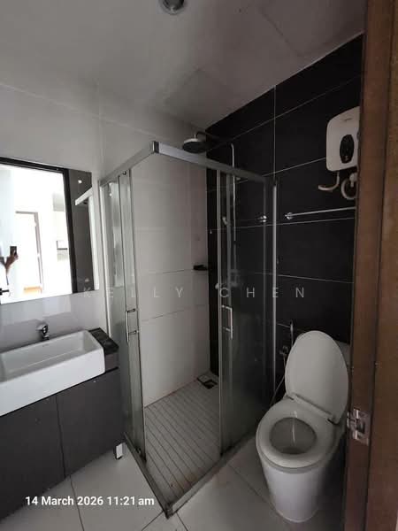 Condominium for Rent at Amberside @ Country Garden Danga Bay - Kelly Chen - Bathroom - PropertyGuru.com.my
