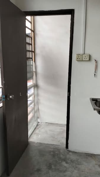 Kedai / Pejabat untuk Disewa di Johor Bahru (Johor) - Linda Lee - Interior - PropertyGuru.com.my