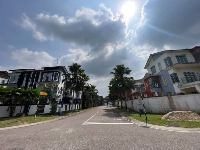 2.5-storey Terraced House for Sale in Bandar Seri Alam (Masai) - Piong Zong Han - Exterior - PropertyGuru.com.my