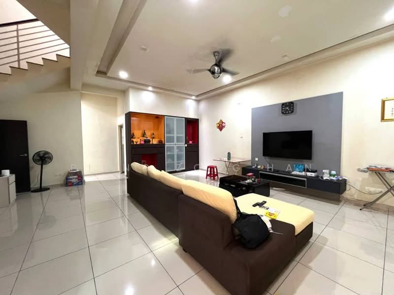 2.5-storey Terraced House for Sale in Bandar Seri Alam (Masai) - Piong Zong Han - Living Room - PropertyGuru.com.my