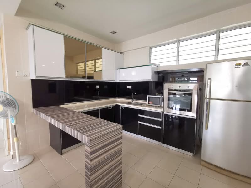 Condominium for Rent at The Waterfront Condominium - Aaron Gho - Kitchen - PropertyGuru.com.my