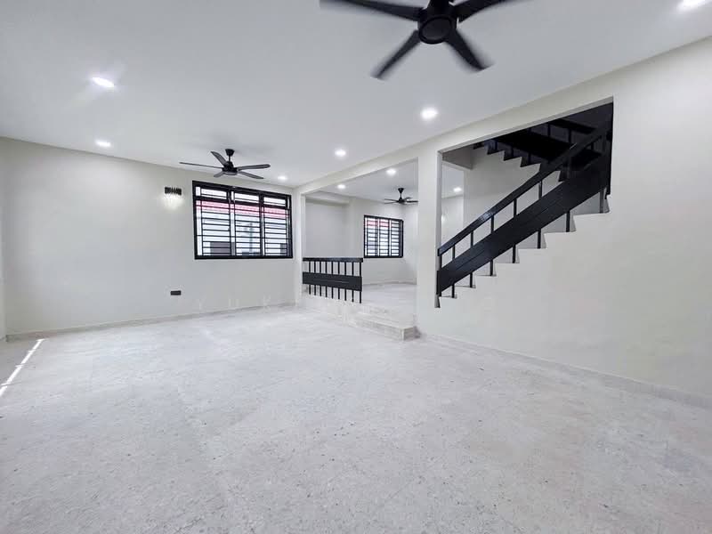 Semi-Detached House for Sale in Taman Pelangi (Johor Bahru) - Yuki Cheng - Living Room - PropertyGuru.com.my