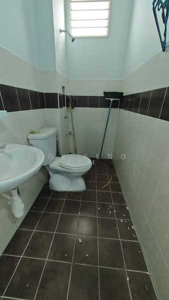 2-storey Terraced House for Sale in Bandar Jaya Putra (Johor Bahru) - Kok Keng Lim - Bathroom - PropertyGuru.com.my