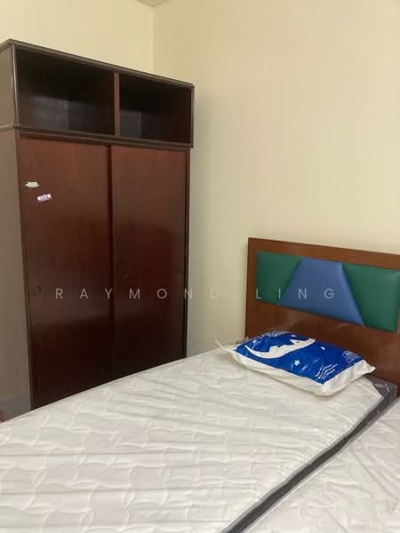 Condominium for Sale at Palm Court Condominium - Raymond Ling - Bedroom - PropertyGuru.com.my