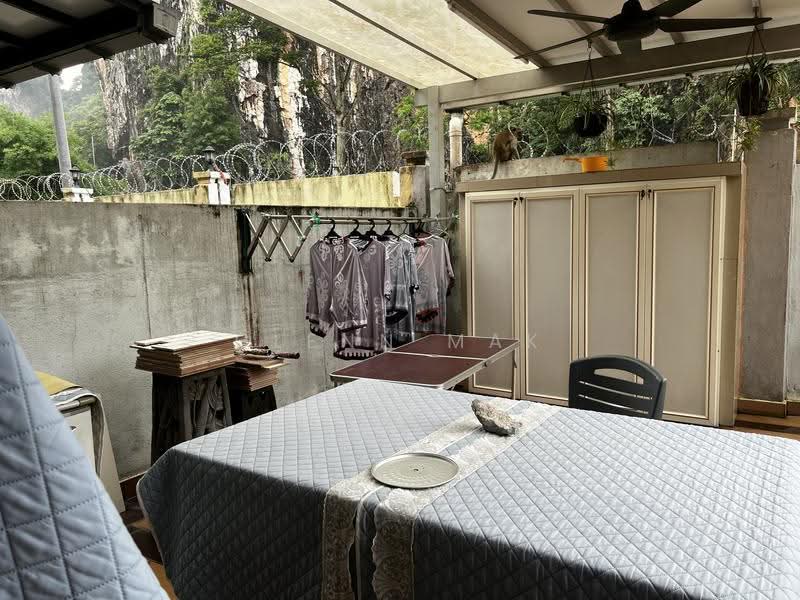 Rumah Bandar untuk Dijual di Taman Raintree (Batu Caves) - Glenn Mak - Exterior - PropertyGuru.com.my