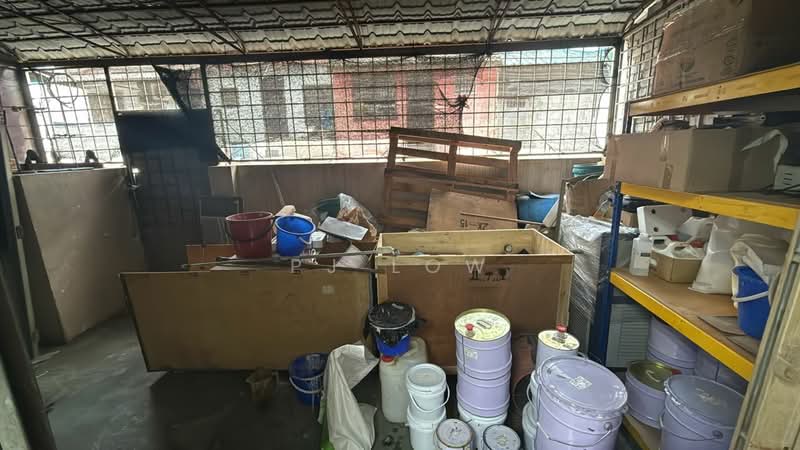 Kedai / Pejabat untuk Dijual di Prima Sri Gombak (Batu Caves) - PJ Low - Interior - PropertyGuru.com.my