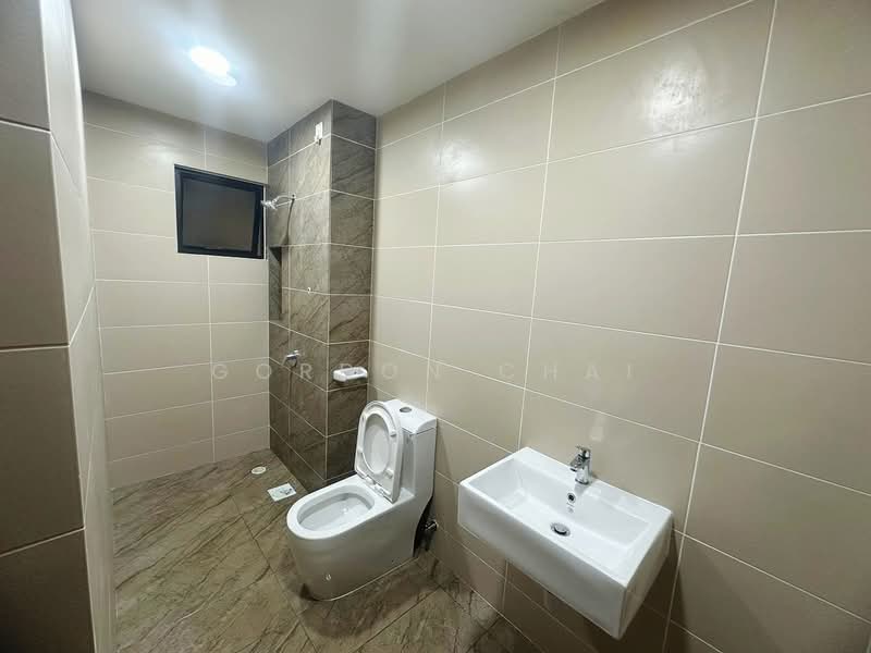 Service Residence for Sale at Veranda Residence - Gordon Chai - Bathroom - PropertyGuru.com.my