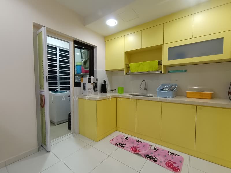 Service Residence for Sale at The Heights Residence - Lawrance Lim - Kitchen - PropertyGuru.com.my