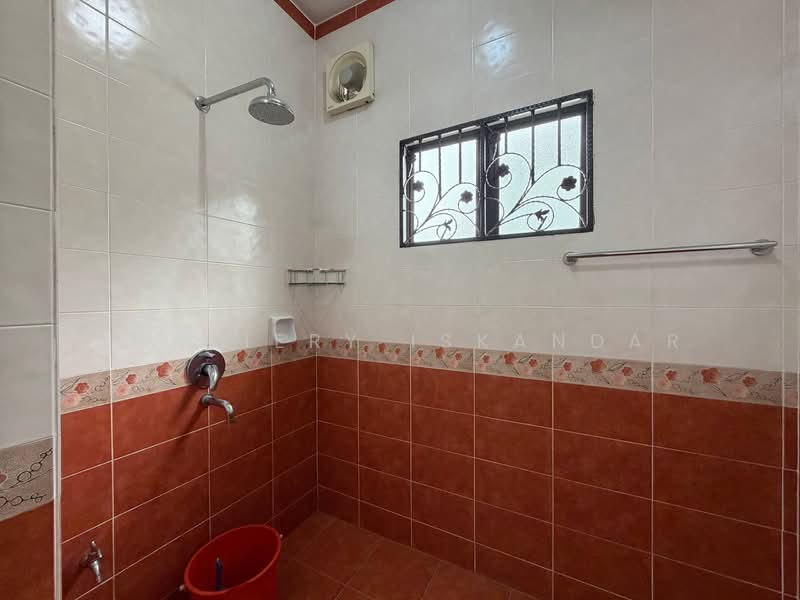 2-storey Terraced House for Sale in Wangsa Melawati (Wangsa Maju) - Shaziery Iskandar - Bathroom - PropertyGuru.com.my