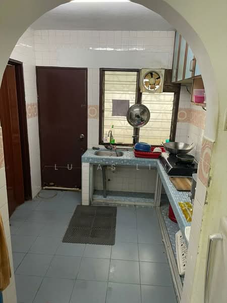Taman Dagang Jaya untuk Untuk Dijual - RM 460,000, Mac 2026 - Kitchen - PropertyGuru.com.my
