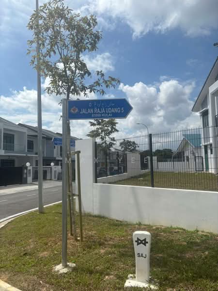 2-storey Terraced House for Sale in Bandar Kulai (Kulai) - Max Yee - Exterior - PropertyGuru.com.my