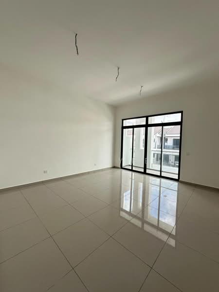 2-storey Terraced House for Sale in Bandar Kulai (Kulai) - Max Yee - Living Room - PropertyGuru.com.my