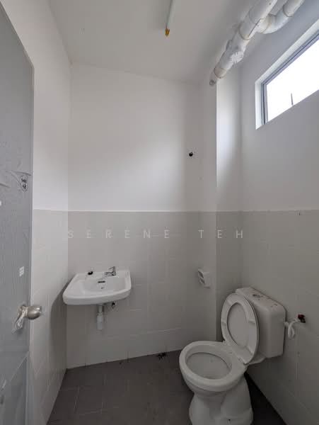 Kelapa Sawit untuk Untuk Disewa - RM 1,500 /bulan, Mac 2026 - Bathroom - PropertyGuru.com.my