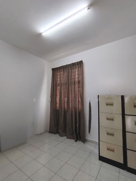 Apartment for Rent at Molek Ria - Aries Lam - PropertyGuru.com.my