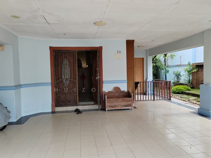 Bungalow for Sale in Taman Ikhlas (Bandar Sungai Long) - Huizonk Lee - Entrance - PropertyGuru.com.my