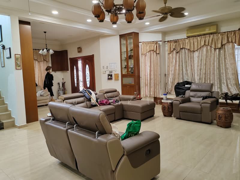 Bungalow for Sale in Taman Ikhlas (Bandar Sungai Long) - Huizonk Lee - Living Room - PropertyGuru.com.my