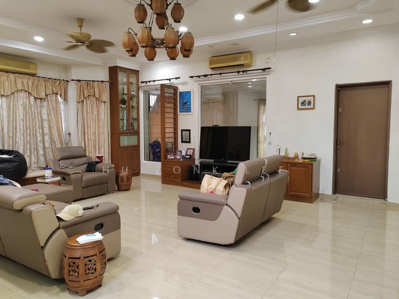 Bungalow for Sale in Taman Ikhlas (Bandar Sungai Long) - Huizonk Lee - Living Room - PropertyGuru.com.my