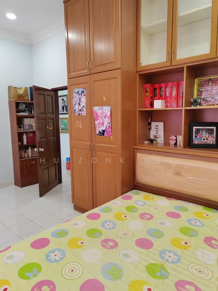 Bungalow for Sale in Taman Ikhlas (Bandar Sungai Long) - Huizonk Lee - Bedroom - PropertyGuru.com.my