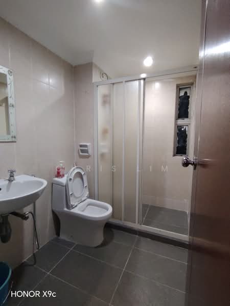 Condominium for Rent at Amadesa Resort Condominium - Chris Lim - Bathroom - PropertyGuru.com.my