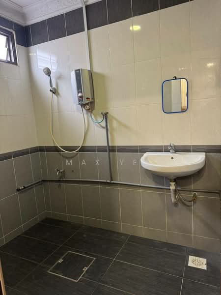 Kulai untuk Untuk Dijual - RM 450,000, Apr 2026 - Bathroom - PropertyGuru.com.my