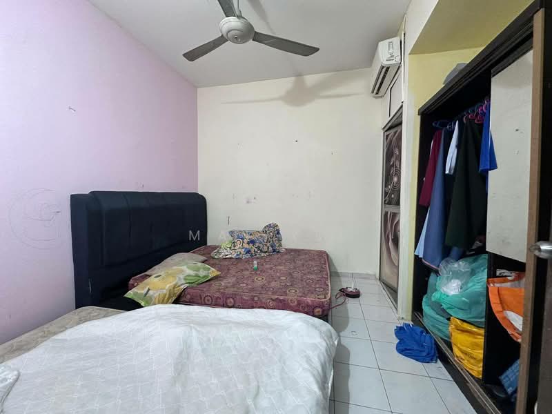 1-storey Terraced House for Sale in Bandar Putra (Kulai) - Max Yee - Bedroom - PropertyGuru.com.my