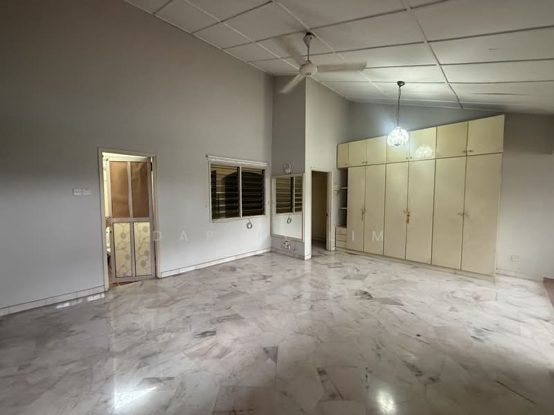 2-storey Terraced House for Sale in Taman Bukit Desa (Taman Desa) - Daphne Lim - Interior - PropertyGuru.com.my