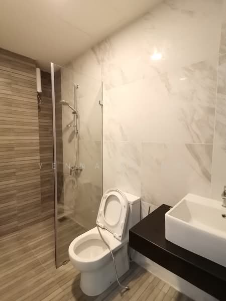 Service Residence for Rent at Emporis - Yenna Leong - Bathroom - PropertyGuru.com.my
