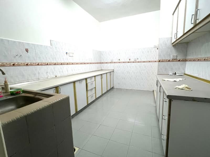 Usj 9 untuk Untuk Dijual - RM 920,000, Apr 2026 - Kitchen - PropertyGuru.com.my