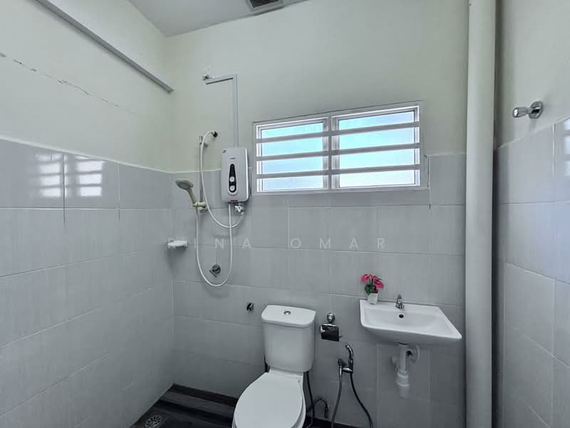 Taman Meru Suria untuk Untuk Disewa - RM 1,600 /bulan, Mac 2026 - Bathroom - PropertyGuru.com.my