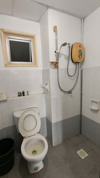 Condominium for Rent at Menara Menjalara - Crystal Lum - Bathroom - PropertyGuru.com.my