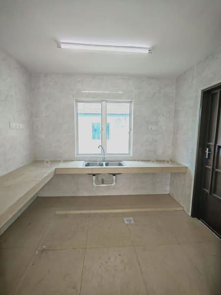 Panorama Lapangan Perdana untuk Untuk Disewa - RM 1,300 /bulan, Mac 2026 - Kitchen - PropertyGuru.com.my