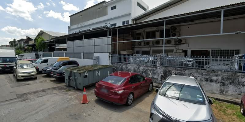 Semi-D Factory for Sale in Taman Sri Serdang (Seri Kembangan) - Stanley Yap - Exterior - PropertyGuru.com.my