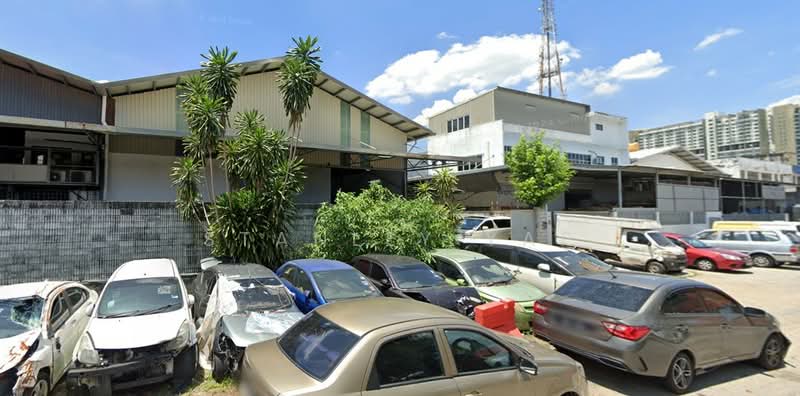Semi-D Factory for Sale in Taman Sri Serdang (Seri Kembangan) - Stanley Yap - Exterior - PropertyGuru.com.my