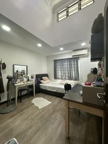 2-storey Terraced House for Sale in Tampoi (Johor) - Joanne Ngoo - Bedroom - PropertyGuru.com.my