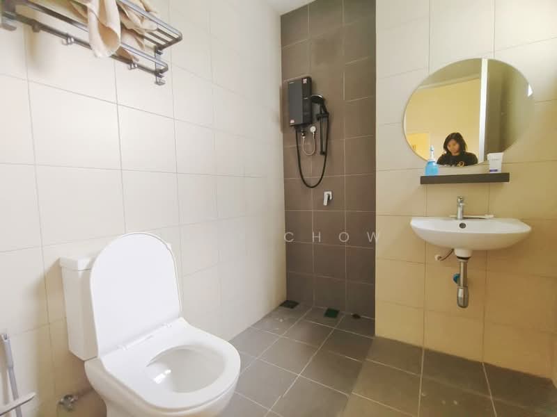 2-storey Terraced House for Sale in Bandar Gamuda Gardens (Rawang) - Lucy Chow - Bathroom - PropertyGuru.com.my