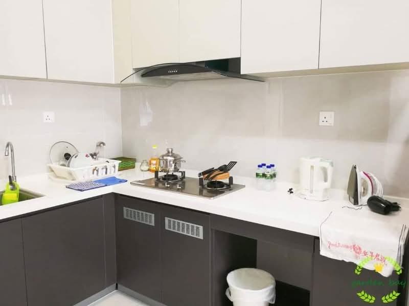 Condominium for Rent at Bay Point @ Country Garden Danga Bay - Linda Lee - Kitchen - PropertyGuru.com.my