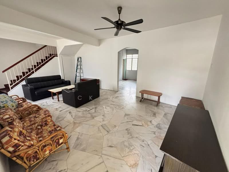 Ipoh bercham cahaya tasek partial furnished 2 storey house for rent untuk Untuk Disewa - RM 1,400 /bulan, Mac 2026 - Living Room - PropertyGuru.com.my