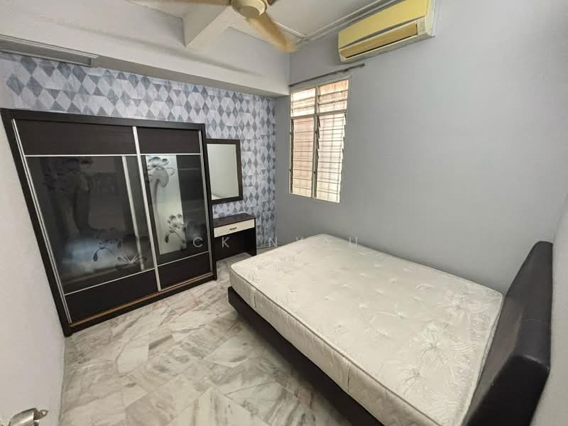 Ipoh bercham cahaya tasek partial furnished 2 storey house for rent untuk Untuk Disewa - RM 1,400 /bulan, Mac 2026 - Bedroom - PropertyGuru.com.my