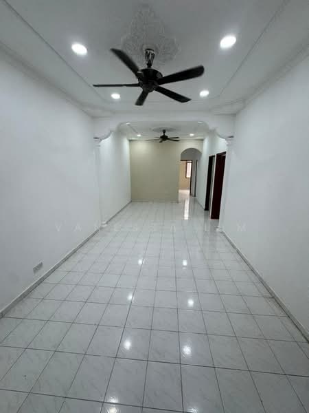 1-storey Terraced House for Sale in Senai (Kulai) - Vanessa Lim - Living Room - PropertyGuru.com.my