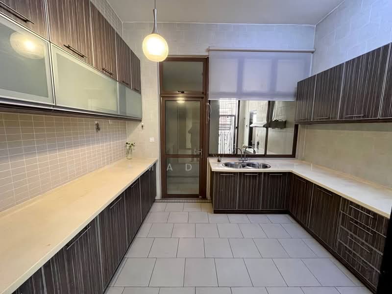 2-storey Terraced House for Sale in Bukit Jelutong (Shah Alam) - Mohamad Hanafi - Kitchen - PropertyGuru.com.my