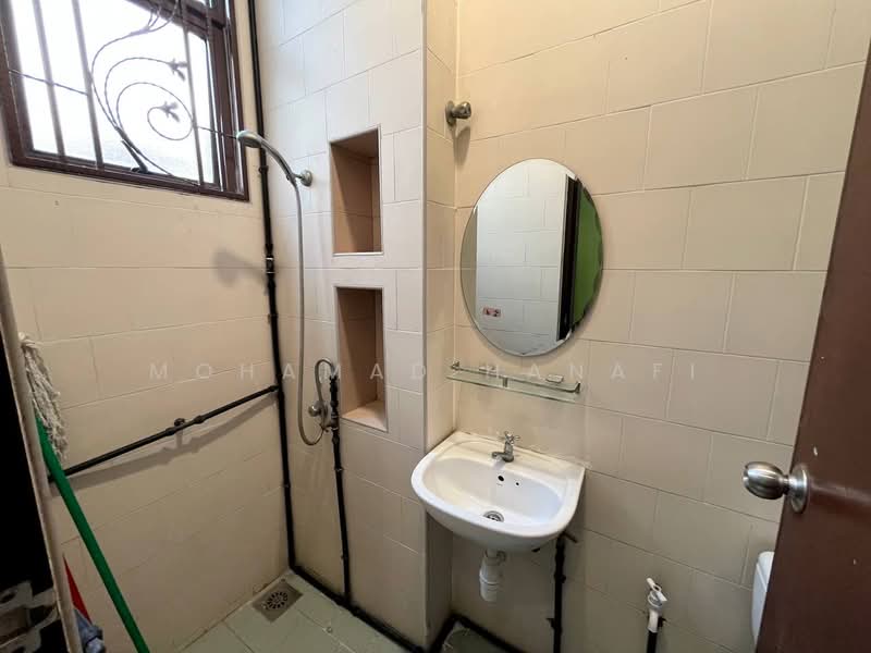 2-storey Terraced House for Sale in Bukit Jelutong (Shah Alam) - Mohamad Hanafi - Bathroom - PropertyGuru.com.my