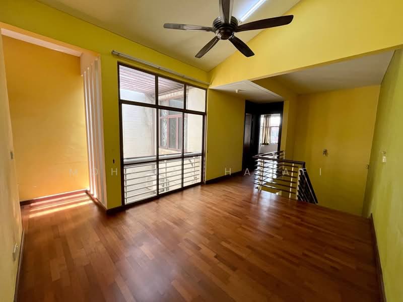 2-storey Terraced House for Sale in Bukit Jelutong (Shah Alam) - Mohamad Hanafi - PropertyGuru.com.my