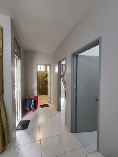 2-storey Terraced House for Sale in Setia Tropika (Johor Bahru) - Kent Loi - Corridor - PropertyGuru.com.my